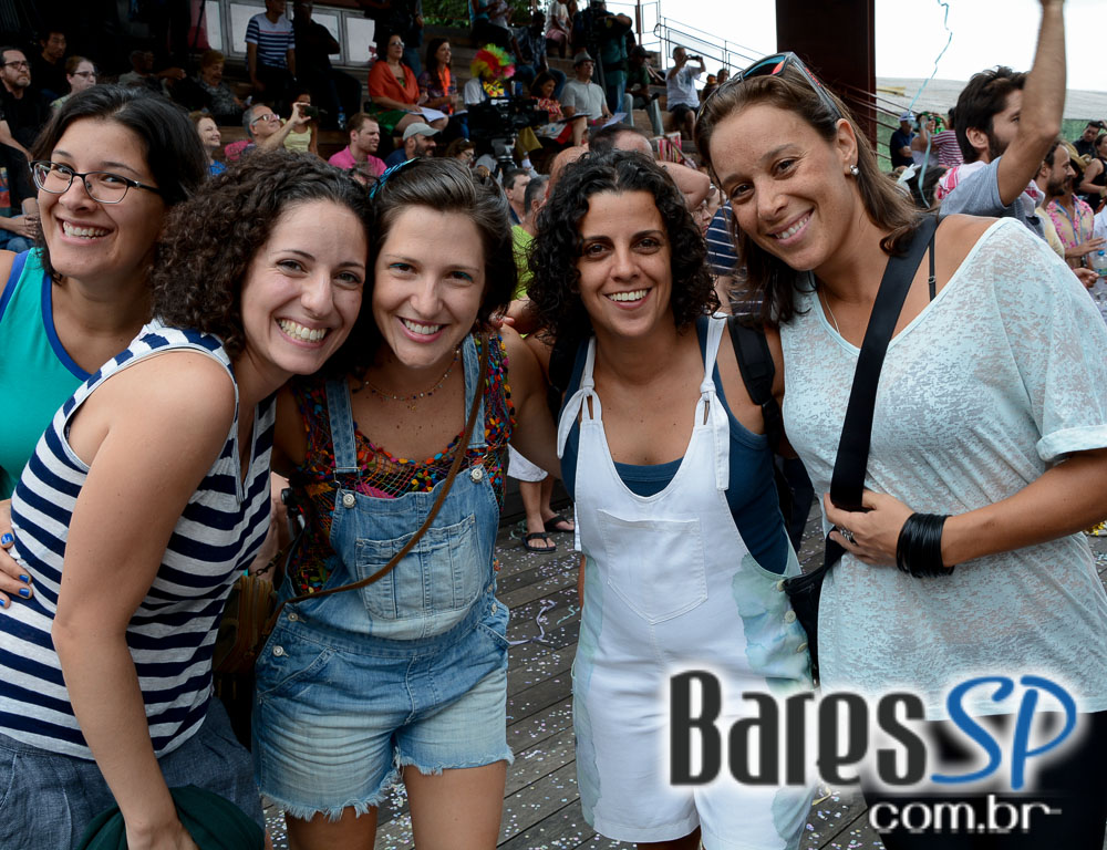 Bloco de Carnaval Nóis Trupica Mais Não Cai promoveu Concurso de Marchinhas neste sábado na Praça Victor Civita Bloco de Carnaval Nóis Trupica Mais Não Cai promoveu Concurso de Marchinhas neste sábado na Praça Victor Civita