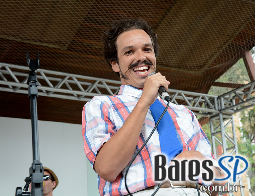 Bloco de Carnaval Nóis Trupica Mais Não Cai promoveu Concurso de Marchinhas neste sábado na Praça Victor Civita Bloco de Carnaval Nóis Trupica Mais Não Cai promoveu Concurso de Marchinhas neste sábado na Praça Victor Civita