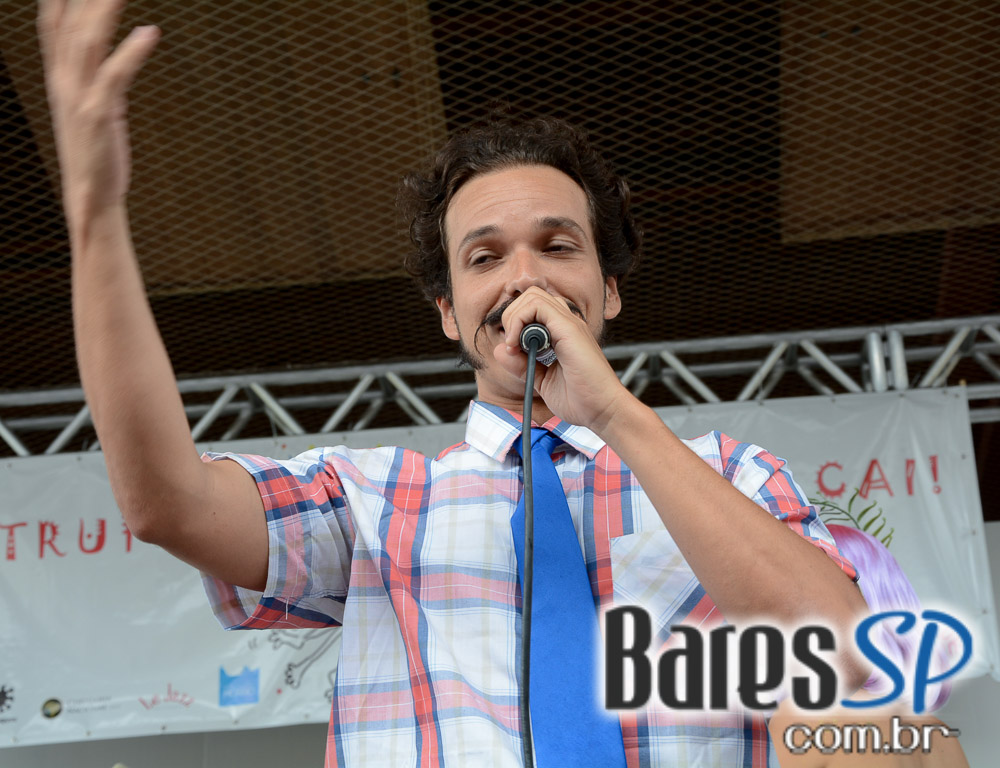 Bloco de Carnaval Nóis Trupica Mais Não Cai promoveu Concurso de Marchinhas neste sábado na Praça Victor Civita Bloco de Carnaval Nóis Trupica Mais Não Cai promoveu Concurso de Marchinhas neste sábado na Praça Victor Civita