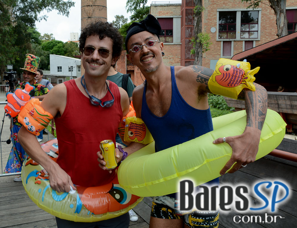 Bloco de Carnaval Nóis Trupica Mais Não Cai promoveu Concurso de Marchinhas neste sábado na Praça Victor Civita Bloco de Carnaval Nóis Trupica Mais Não Cai promoveu Concurso de Marchinhas neste sábado na Praça Victor Civita