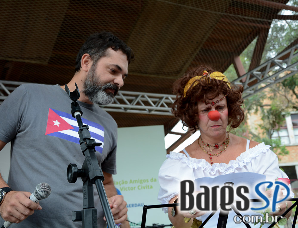 Bloco de Carnaval Nóis Trupica Mais Não Cai promoveu Concurso de Marchinhas neste sábado na Praça Victor Civita Bloco de Carnaval Nóis Trupica Mais Não Cai promoveu Concurso de Marchinhas neste sábado na Praça Victor Civita