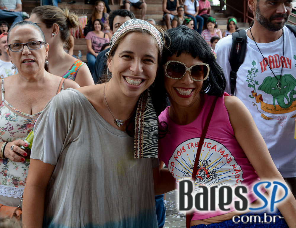 Bloco de Carnaval Nóis Trupica Mais Não Cai promoveu Concurso de Marchinhas neste sábado na Praça Victor Civita Bloco de Carnaval Nóis Trupica Mais Não Cai promoveu Concurso de Marchinhas neste sábado na Praça Victor Civita