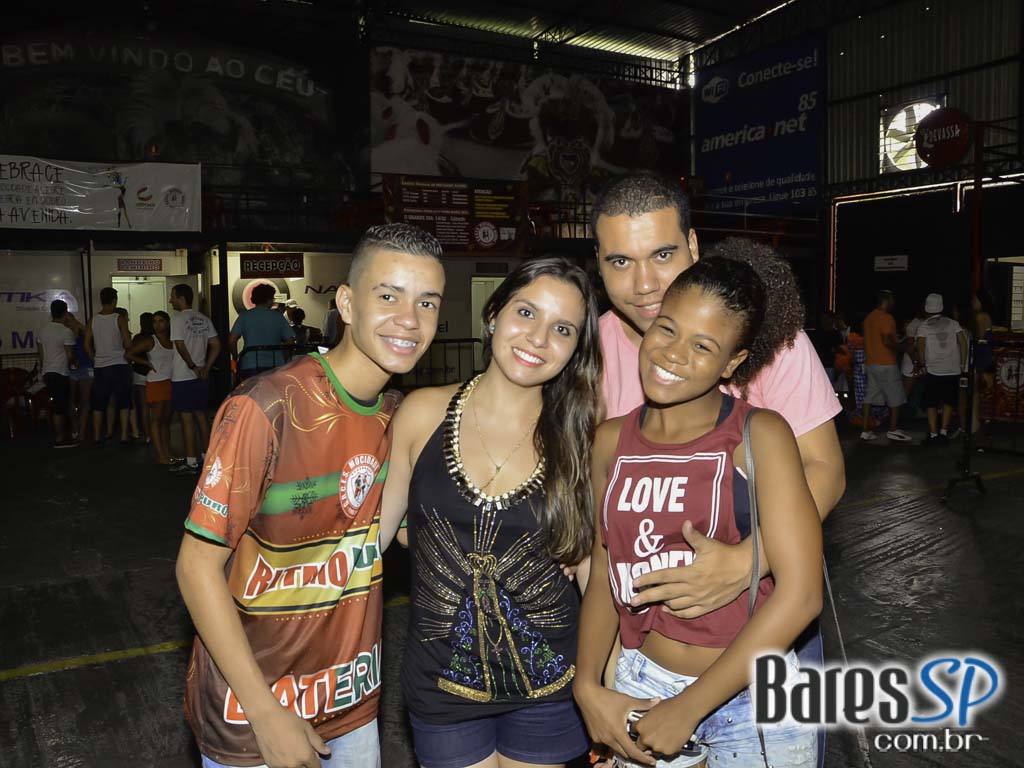 Ensaios da Escola de Samba Mocidade Alegre para o Carnaval de São Paulo 2015 Ensaios da Escola de Samba Mocidade Alegre para o Carnaval de São Paulo 2015