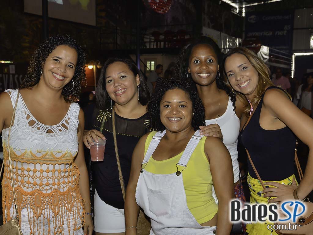 Ensaios da Escola de Samba Mocidade Alegre para o Carnaval de São Paulo 2015 Ensaios da Escola de Samba Mocidade Alegre para o Carnaval de São Paulo 2015