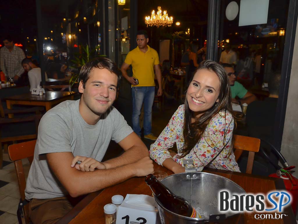 Happy Hour descontraído e animado aconteceu nesta quinta-feira no bar Seu Domingos Happy Hour descontraído e animado aconteceu nesta quinta-feira no bar Seu Domingos