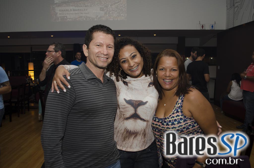 Santa Julia ofereceu Happy hour descontraído com cardápio variado de petiscos e bebidas Santa Julia ofereceu Happy hour descontraído com cardápio variado de petiscos e bebidas