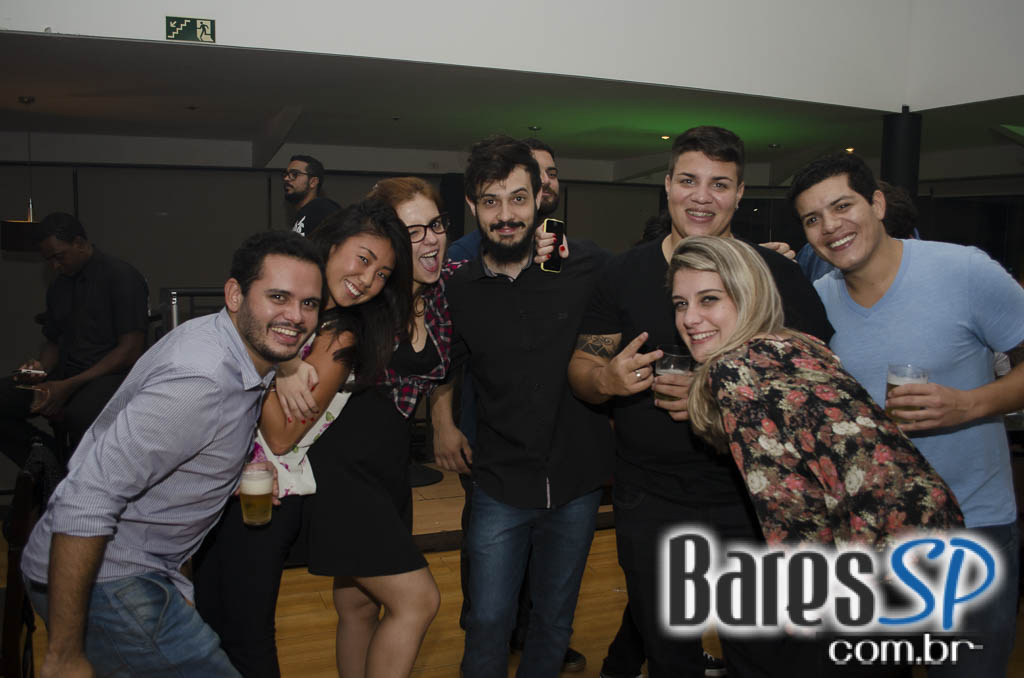 Santa Julia ofereceu Happy hour descontraído com cardápio variado de petiscos e bebidas Santa Julia ofereceu Happy hour descontraído com cardápio variado de petiscos e bebidas