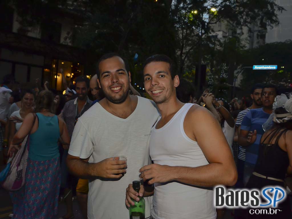 Bloco Me Fode Que Eu Sou Produção saiu da Praça Roosevelt neste sábado Bloco Me Fode Que Eu Sou Produção saiu da Praça Roosevelt neste sábado