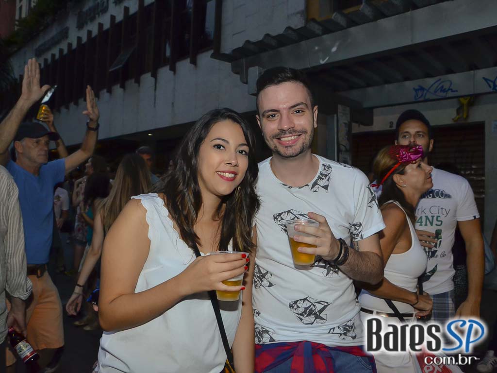 Bloco Me Fode Que Eu Sou Produção saiu da Praça Roosevelt neste sábado Bloco Me Fode Que Eu Sou Produção saiu da Praça Roosevelt neste sábado