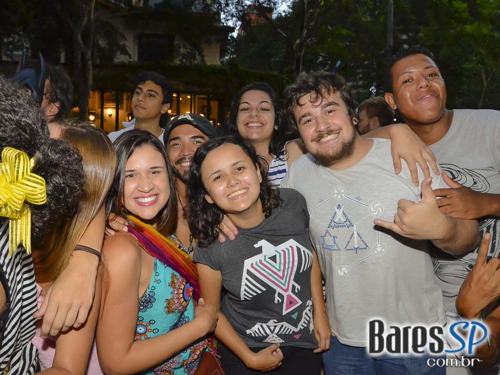 Bloco Me Fode Que Eu Sou Produção saiu da Praça Roosevelt neste sábado Bloco Me Fode Que Eu Sou Produção saiu da Praça Roosevelt neste sábado