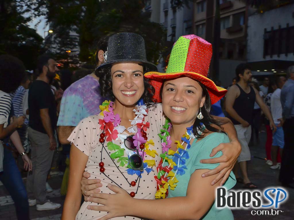 Bloco Me Fode Que Eu Sou Produção saiu da Praça Roosevelt neste sábado Bloco Me Fode Que Eu Sou Produção saiu da Praça Roosevelt neste sábado