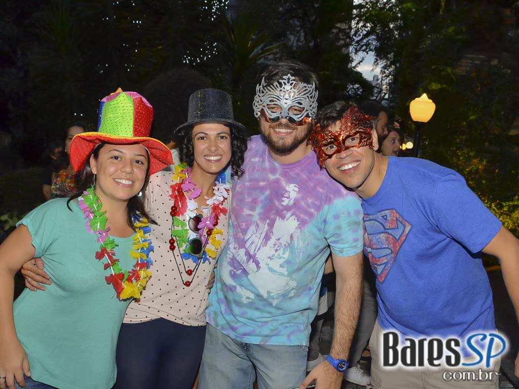 Bloco Me Fode Que Eu Sou Produção saiu da Praça Roosevelt neste sábado Bloco Me Fode Que Eu Sou Produção saiu da Praça Roosevelt neste sábado