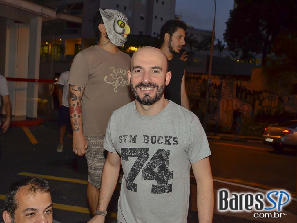 Bloco Me Fode Que Eu Sou Produção saiu da Praça Roosevelt neste sábado Bloco Me Fode Que Eu Sou Produção saiu da Praça Roosevelt neste sábado