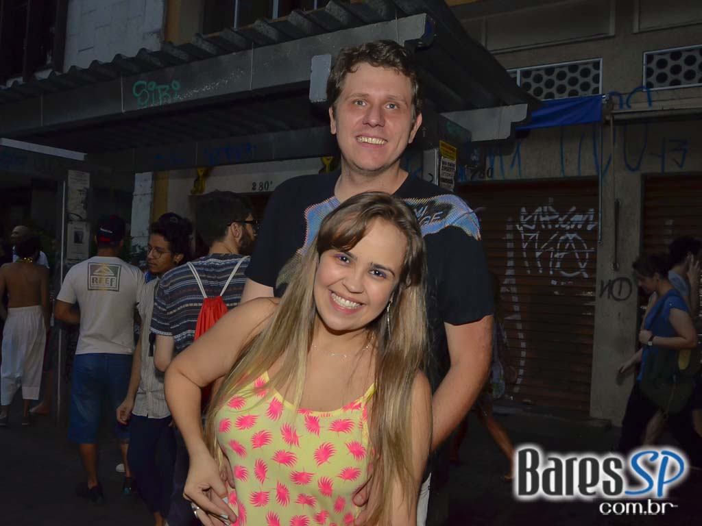 Bloco Me Fode Que Eu Sou Produção saiu da Praça Roosevelt neste sábado Bloco Me Fode Que Eu Sou Produção saiu da Praça Roosevelt neste sábado