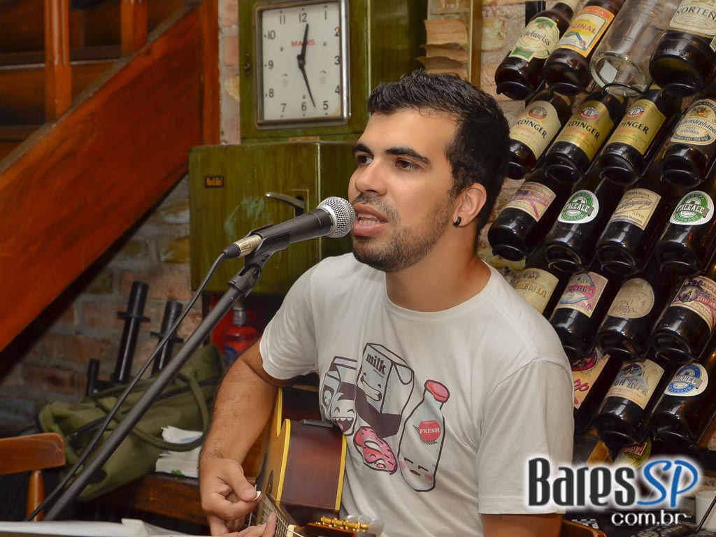 Happy hour divertido e animado no Paralelo 12:27 da Vila Mariana Happy hour divertido e animado no Paralelo 12:27 da Vila Mariana