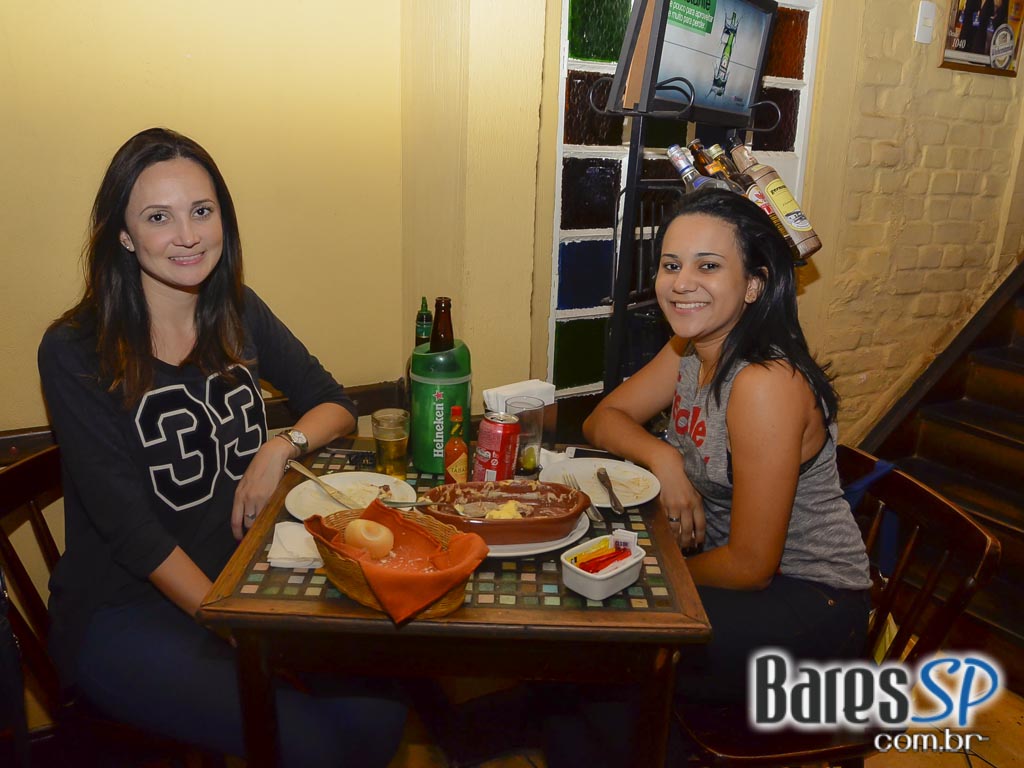 Happy hour divertido e animado no Paralelo 12:27 da Vila Mariana Happy hour divertido e animado no Paralelo 12:27 da Vila Mariana