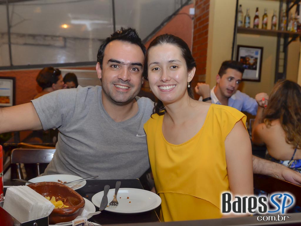 Happy hour divertido e animado no Paralelo 12:27 da Vila Mariana Happy hour divertido e animado no Paralelo 12:27 da Vila Mariana