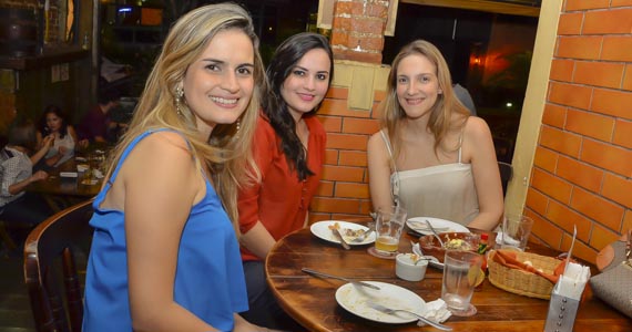 Happy hour divertido e animado no Paralelo 12:27 da Vila Mariana