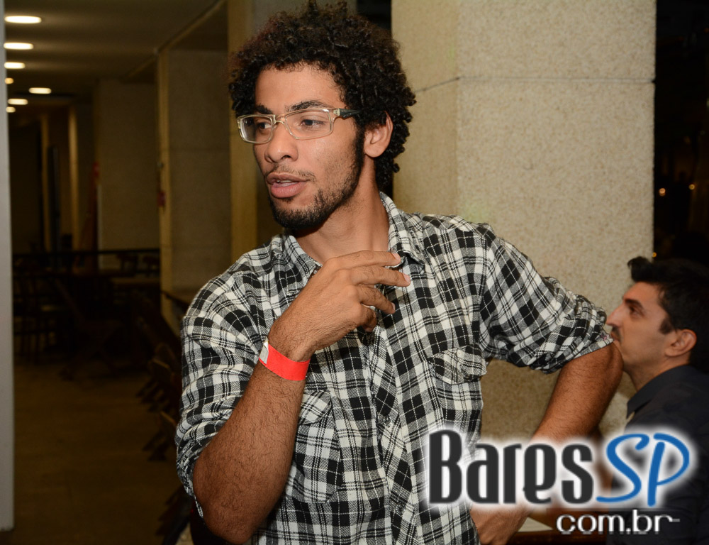 Drikas Party 2nd Edition animou o sábado com open bar e DJ na Devassa West Plaza Drikas Party 2nd Edition animou o sábado com open bar e DJ na Devassa West Plaza