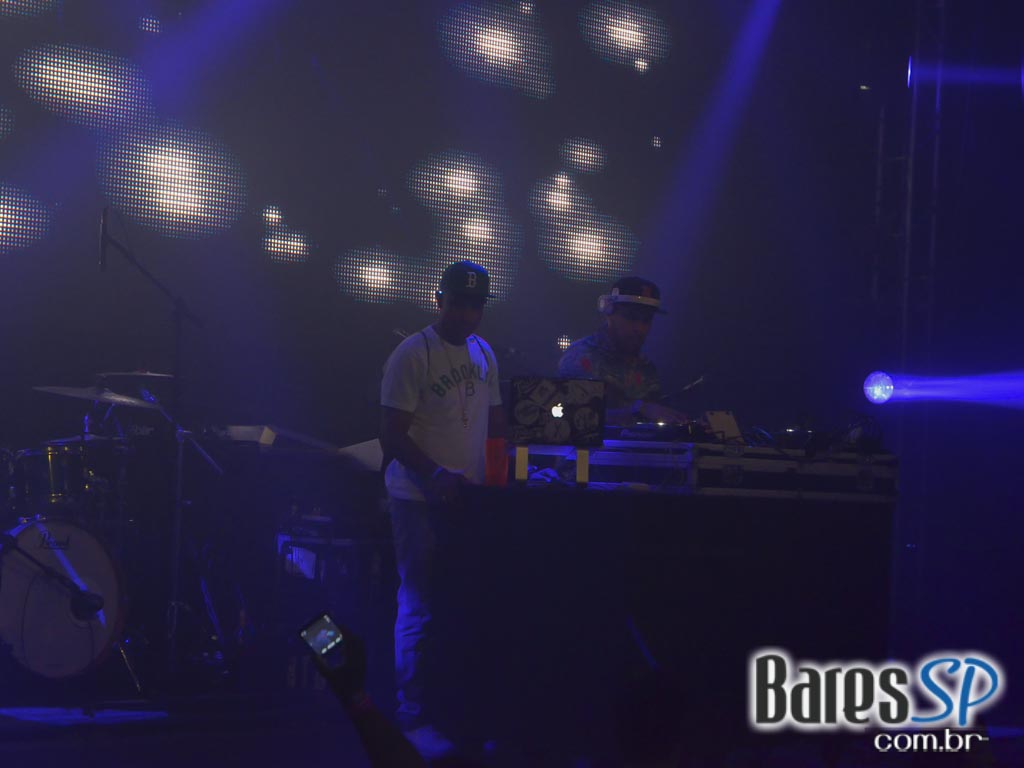 Cantora Anitta realizou show com seus sucessos na Brook's SP Cantora Anitta realizou show com seus sucessos na Brook's SP