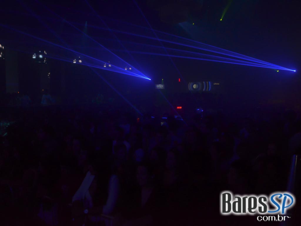 Cantora Anitta realizou show com seus sucessos na Brook's SP Cantora Anitta realizou show com seus sucessos na Brook's SP