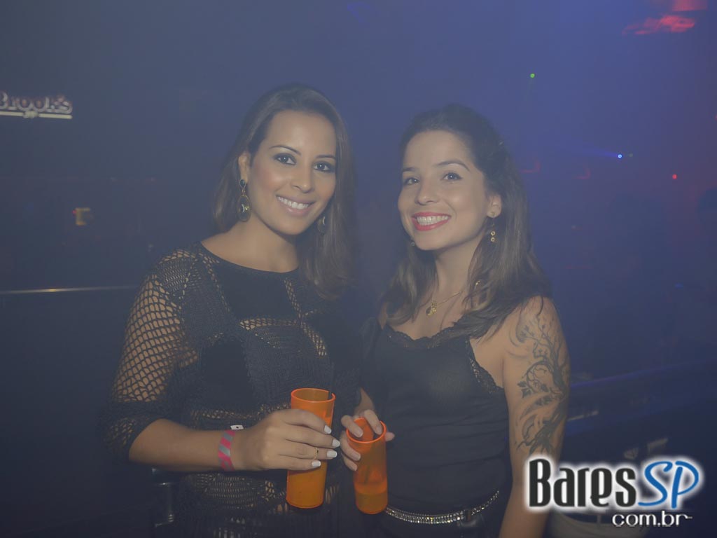 Cantora Anitta realizou show com seus sucessos na Brook's SP Cantora Anitta realizou show com seus sucessos na Brook's SP