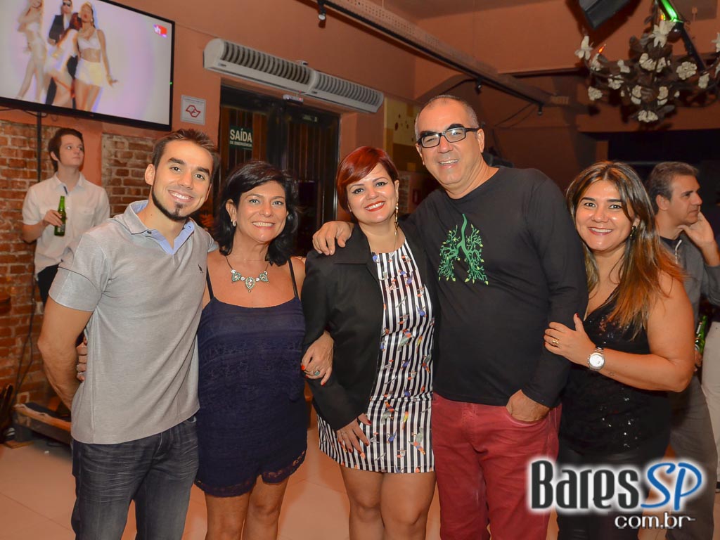 Festa Close com DJs convidados animaram o sábado do Sr. Balthazar Festa Close com DJs convidados animaram o sábado do Sr. Balthazar