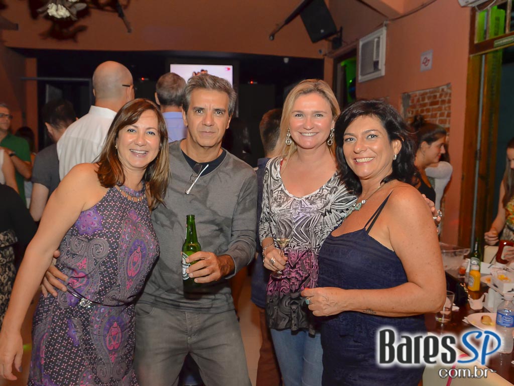 Festa Close com DJs convidados animaram o sábado do Sr. Balthazar Festa Close com DJs convidados animaram o sábado do Sr. Balthazar