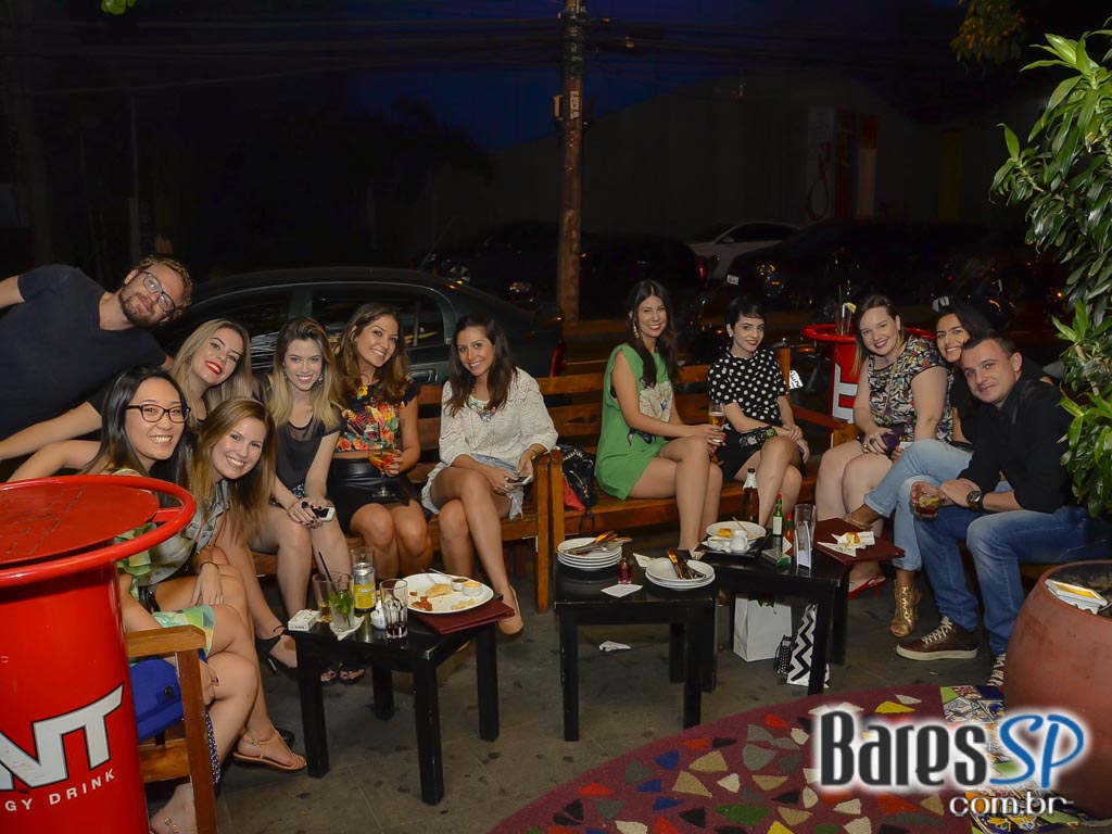 Banda In The Box comandou a noite de quinta do Gràcia Bar Banda In The Box comandou a noite de quinta do Gràcia Bar