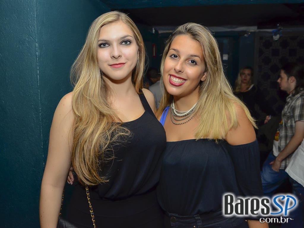 Festa Burlesca com muito rock animou a noite do Dunluce irish pub Festa Burlesca com muito rock animou a noite do Dunluce irish pub