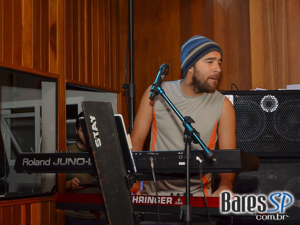 Banda Dr Clown agitou a noite de sábado no Hangover Pub Banda Dr Clown agitou a noite de sábado no Hangover Pub