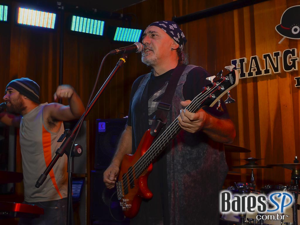 Banda Dr Clown agitou a noite de sábado no Hangover Pub Banda Dr Clown agitou a noite de sábado no Hangover Pub