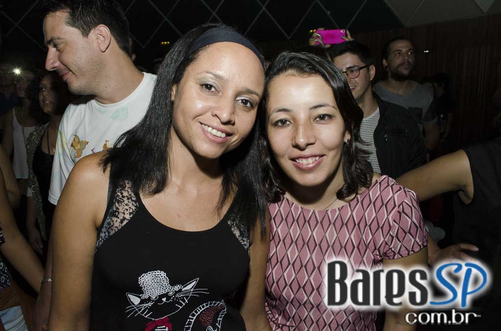 Banda Suricato se apresentou no palco do Cine Joia sábado Banda Suricato se apresentou no palco do Cine Joia sábado