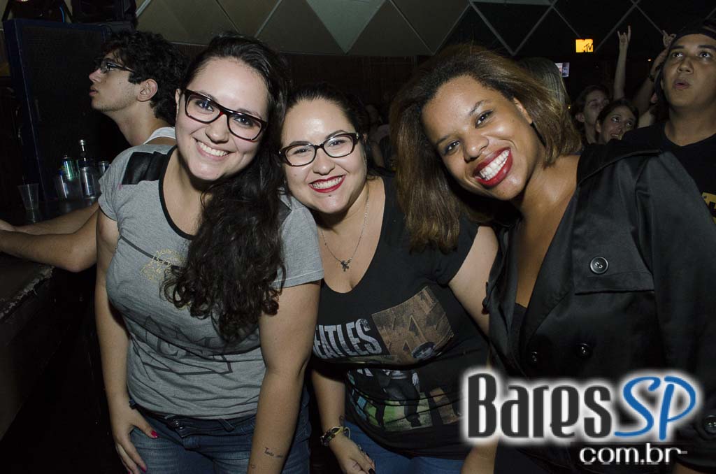 Banda Suricato se apresentou no palco do Cine Joia sábado Banda Suricato se apresentou no palco do Cine Joia sábado