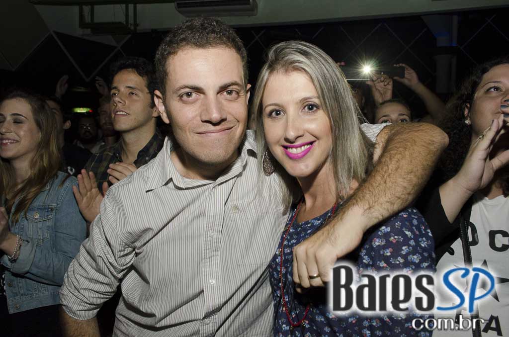 Banda Suricato se apresentou no palco do Cine Joia sábado Banda Suricato se apresentou no palco do Cine Joia sábado