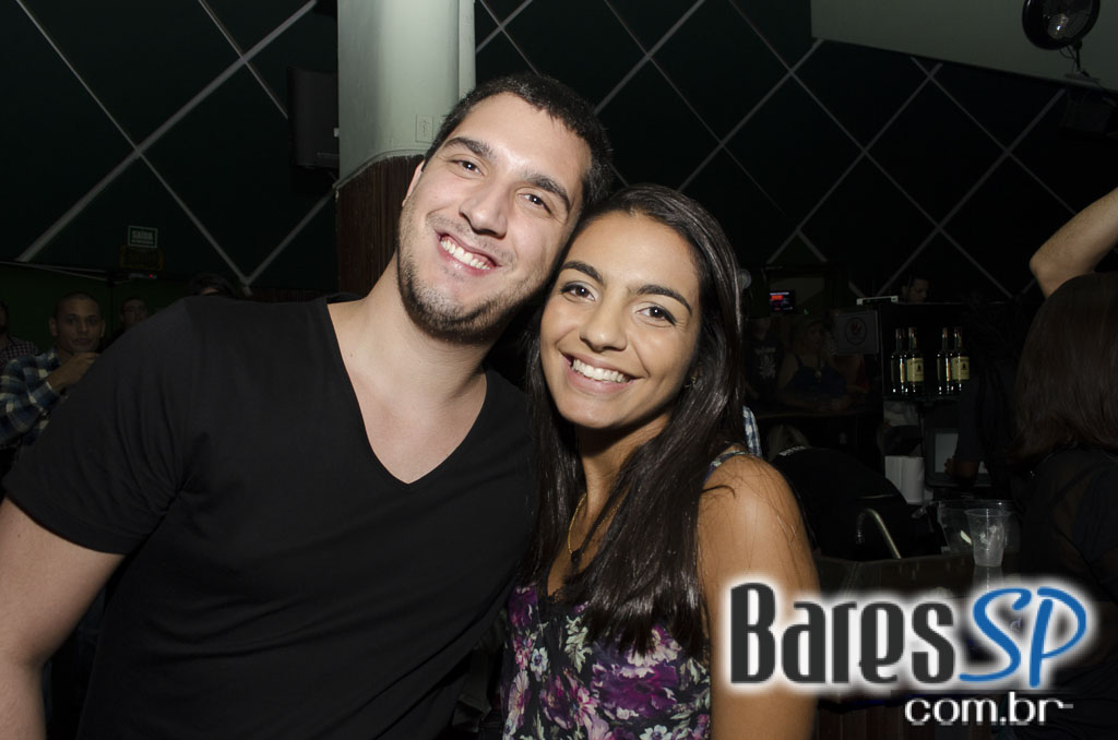 Banda Suricato se apresentou no palco do Cine Joia sábado Banda Suricato se apresentou no palco do Cine Joia sábado