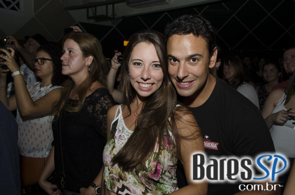 Banda Suricato se apresentou no palco do Cine Joia sábado Banda Suricato se apresentou no palco do Cine Joia sábado