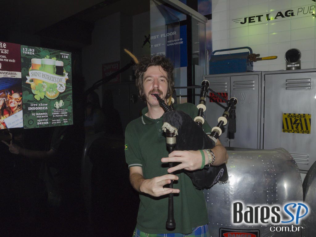 Banda Cowbell se apresentou ao vivo no Jet Lag Pub neste sábado Banda Cowbell se apresentou ao vivo no Jet Lag Pub neste sábado