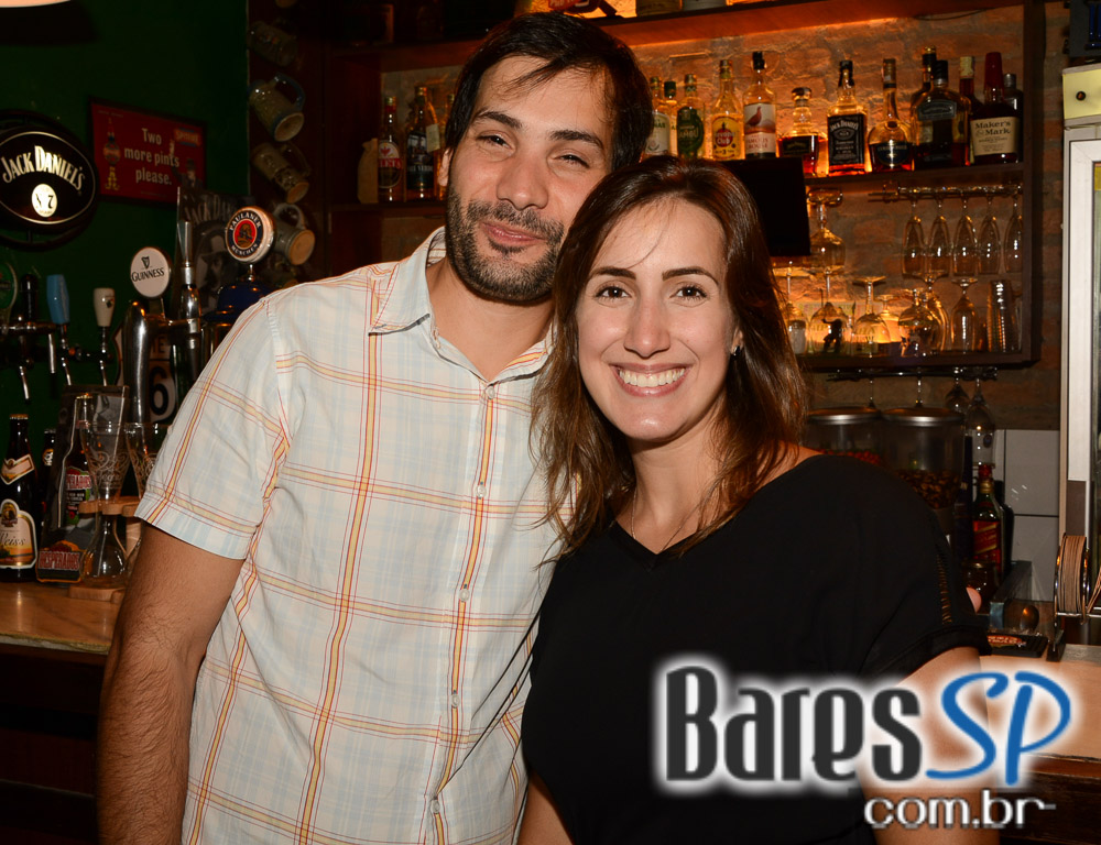 Sábado com ampla carta de cervejas e petiscos variados no Deep Bar Sábado com ampla carta de cervejas e petiscos variados no Deep Bar