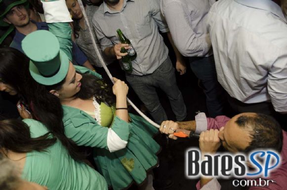 Banda Insônica agitou o Saint Patrick's Day no Jet Lag Pub