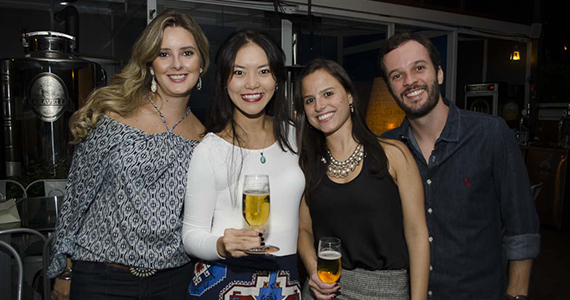 Happy Hour ofereceu pestiscos e chopes nesta sexta no Bar Karavelle