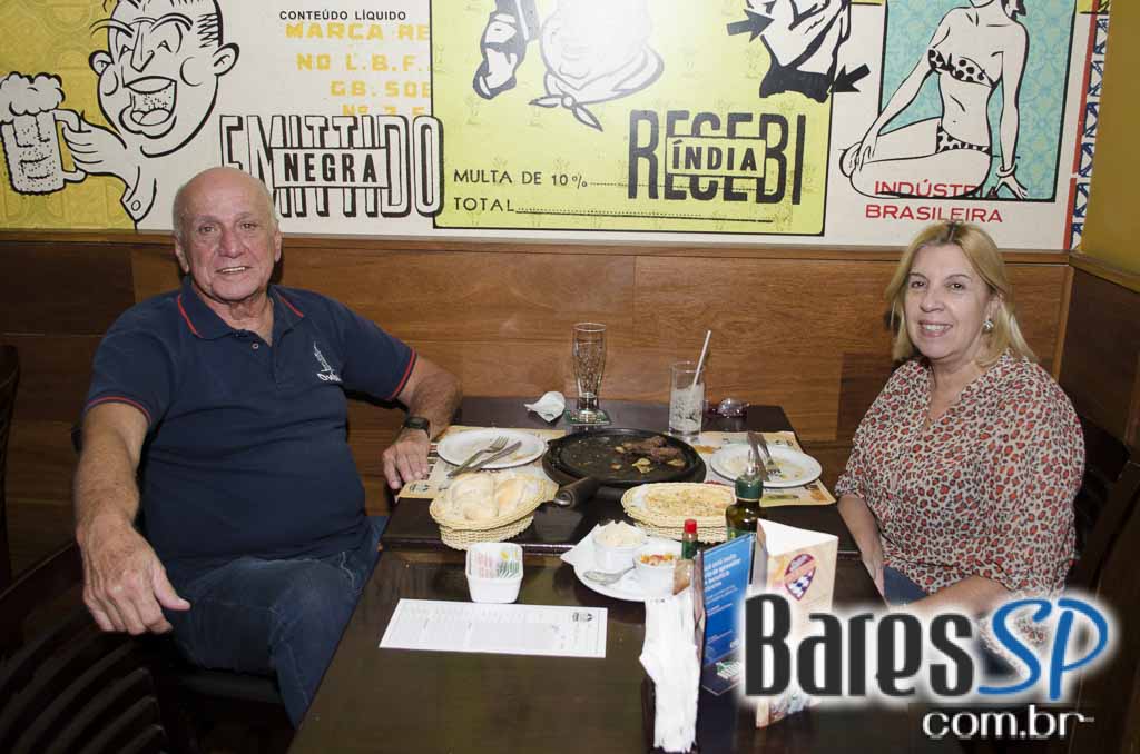 Double Chope Loira e diversos petiscos no Happy Hour da Cervejaria Devassa Bela Cintra Double Chope Loira e diversos petiscos no Happy Hour da Cervejaria Devassa Bela Cintra