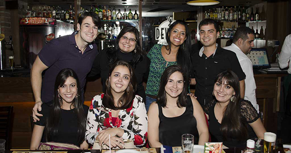 Double Chope Loira e diversos petiscos no Happy Hour da Cervejaria Devassa Bela Cintra