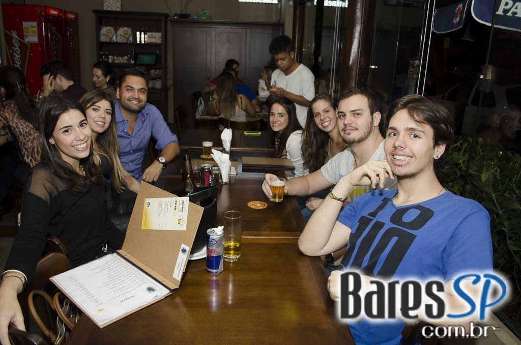 Promoções aconteceram de quinta a sábado com cardápio diversificado no Bier Bar Promoções aconteceram de quinta a sábado com cardápio diversificado no Bier Bar