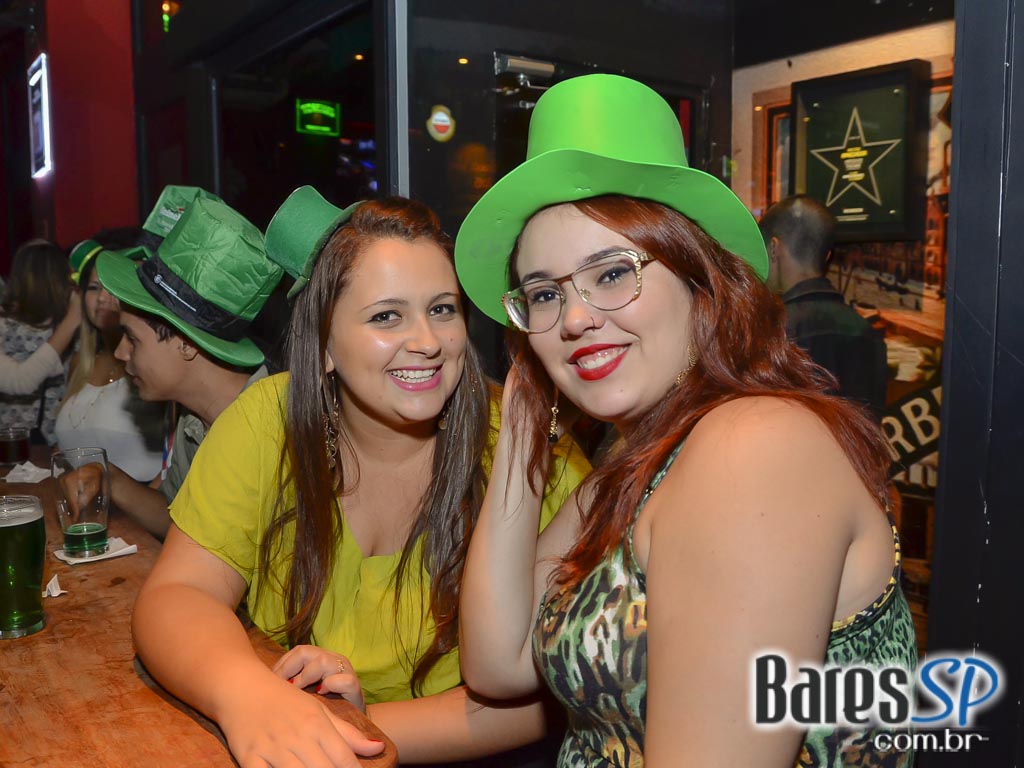 Band Frakstein animou a galera do Hangover Pub com os sucessos do Rock Band Frakstein animou a galera do Hangover Pub com os sucessos do Rock