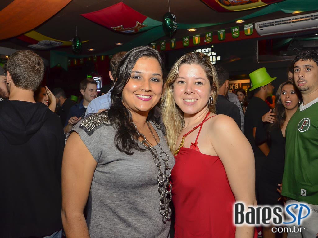 Band Frakstein animou a galera do Hangover Pub com os sucessos do Rock Band Frakstein animou a galera do Hangover Pub com os sucessos do Rock