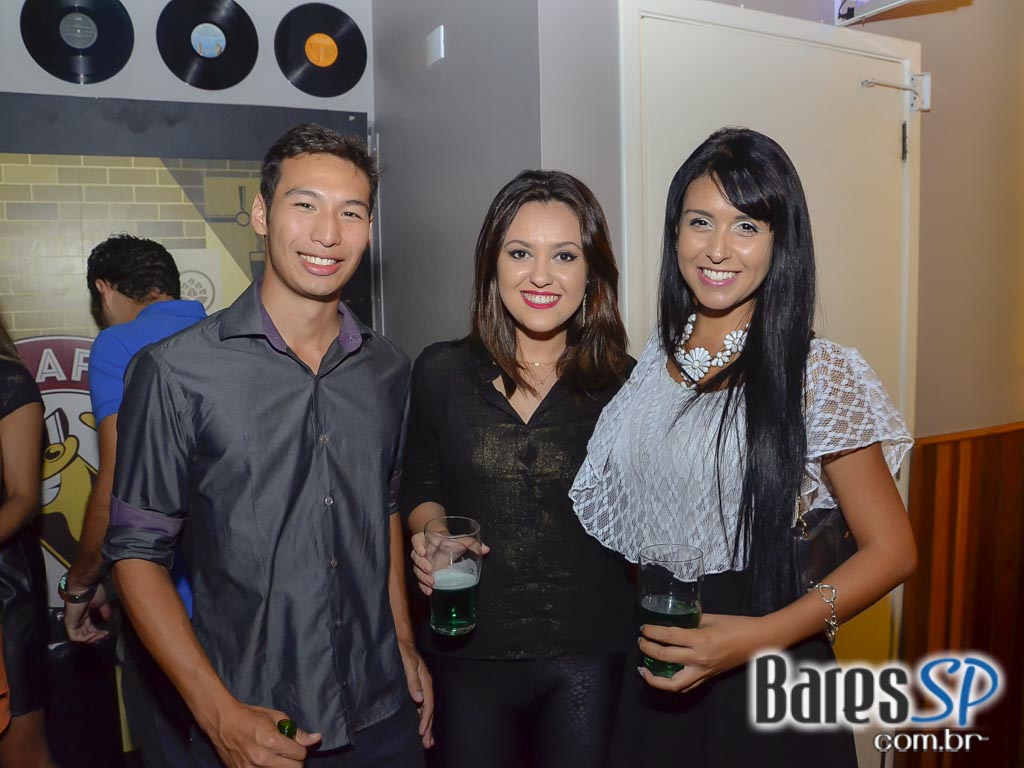 Band Frakstein animou a galera do Hangover Pub com os sucessos do Rock Band Frakstein animou a galera do Hangover Pub com os sucessos do Rock