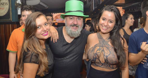 Dani Castro e Luana Camarah tocaram muito Rock'n Roll No Dunluce Pub