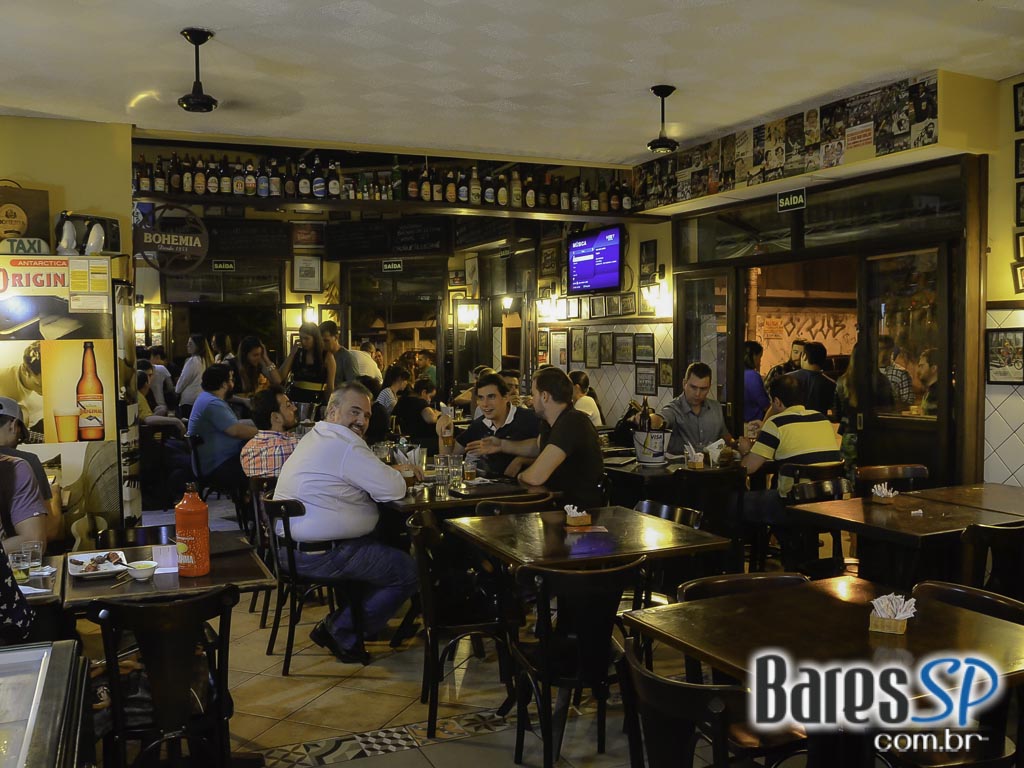 Happy Hour com espetinhos e cervejas foram destaques do Happy Hour do Bar do Celso Happy Hour com espetinhos e cervejas foram destaques do Happy Hour do Bar do Celso
