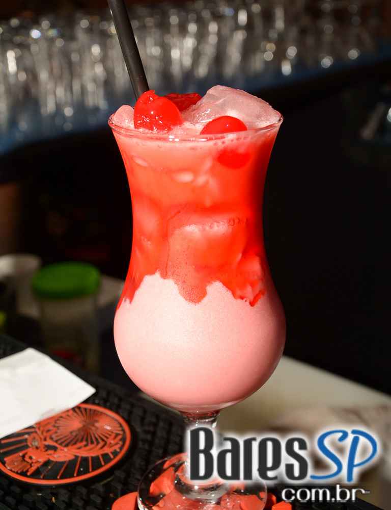 Banda HardStuff comandou a noite de sexta com muito rock no palco do Gillan's Inn Banda HardStuff comandou a noite de sexta com muito rock no palco do Gillan's Inn